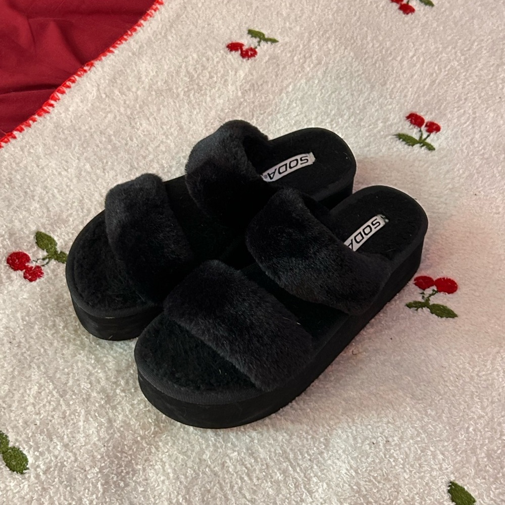 Fluffy Platform Sandal